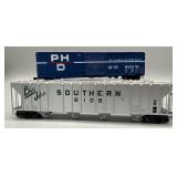 Lot of Two Rolling Stock Freight Cars