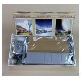 Walthers Covered Hopper(undecorated)