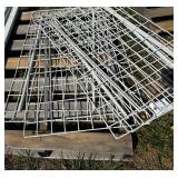 Wire shelving(4 shelves)