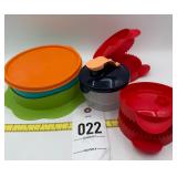 Tupperware Tcare Kids Feeding Bowl Anti Skid & Pie
