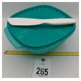 Tupperware Servalier bowl & Serving Knife