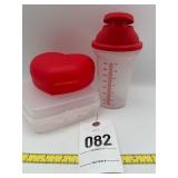 Tupperware Quick Shake & Sandwich containers