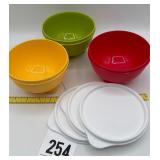 Tupperware Salsa bowls with lids