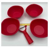 Tupperware 5-in-1 Universal Peeler & 4 Bowls