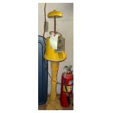 Gumball machine with Stan, no glass