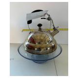 Cake plate, and tea pot