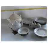 Miscellaneous glass lot