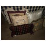 (7) Decorator Throw Pillows