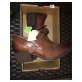 New Womens Leather Shoes (8.5)