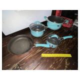 Pioneer Woman Cook Ware Set (4 Pc)