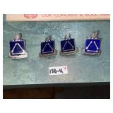 (4) Pins
