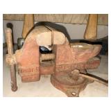 Cleveland Bench Vise
