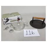 2 Cast Iron Burger Presses