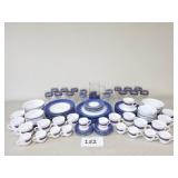 Large Arcopal France Dinnerware Set (No Ship)