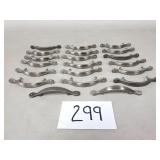 20 Cabinet / Drawer Pulls