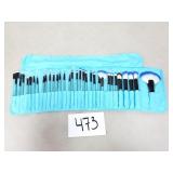 New Vander 32-Piece Make-Up Brush Set - Light Blue