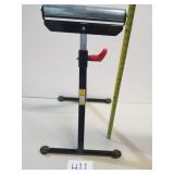 Central Machinery Roller Stand
