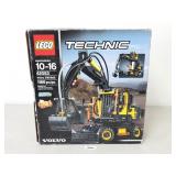 LEGO Technic Volvo Wheeled Excavator - Open Box