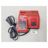 Milwaukee M12 / M18 Battery Charger