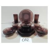 26 Piece Amethyst/Purple Dinnerware