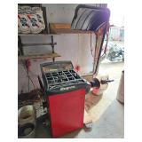 Snap-On tire balancer