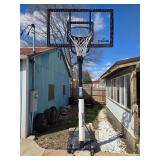 Basketball hoop