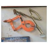Pallet grabbers