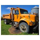 International 4700 DT466 dump truck