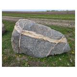 Landscaping rock / boulder - 3