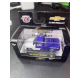 1/64 M2 Machines 1990 Chevy C1500 Silverado