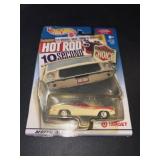 Hot Wheels Target HOT ROD 10 SECOND 70 Cuda