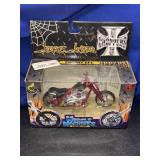 1/18 Jesse James West Coast Choppers Motorcycle