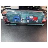 2019 Maisto TOW AND GO 32 Ford Roadster / Trailer