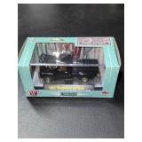 1/64 M2 Machines Auto-Trucks 1952 Studebaker Truck
