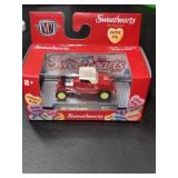 1/64 M2 Machines SWEETHEARTS 1932 Ford Roadster