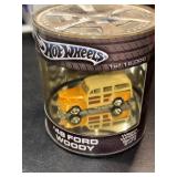 2004 Hot Wheels WAGON WHEELS - 48 Ford Woody