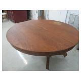 VINTAGE OAK ROUND DINING TABLE