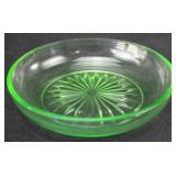 VINTAGE URANIUM GLASS BERRY BOWL
