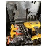 DeWALT 18 VOLT FINISH NAIL GUN W/ BATTERIES,