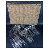 VTG Oneida Stainless w/ Metal & Wicker Tray