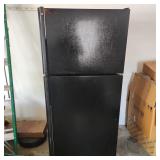 Black GE Refrigerator Fridge Works Well