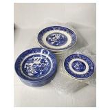 BLUE WILLOW 7 PLATES, 8 BOWLS & 9 DESERT PLATES