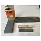 3 SHARPENING STONES