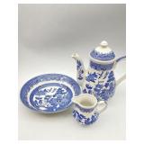 BLUE WILLOW TEA POT, CREAMER & BOWL CHURCHILL