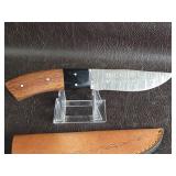 Damascus Fixed Blade Hunting Knife With Leather