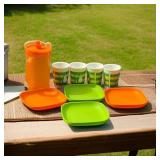 VTG Childï¿½s Tupperware Pitcher Has Damaged Handle