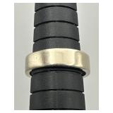 14K Fiancee Yellow Gold Band Ring 4.0g