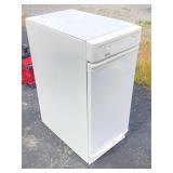 TRASH COMPACTOR UNTESTED