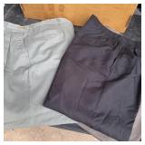 5 Pair of Menï¿½s Gently Used Pants 38/29The navy