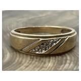 10K Yellow Gold & Center Diamond Wedding Band